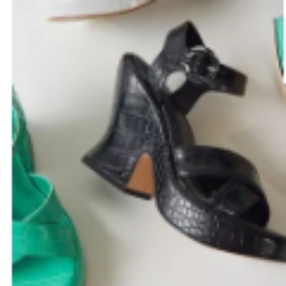 COPY - NWOB faux crocodile sandals by Sam Edelman Circus edition